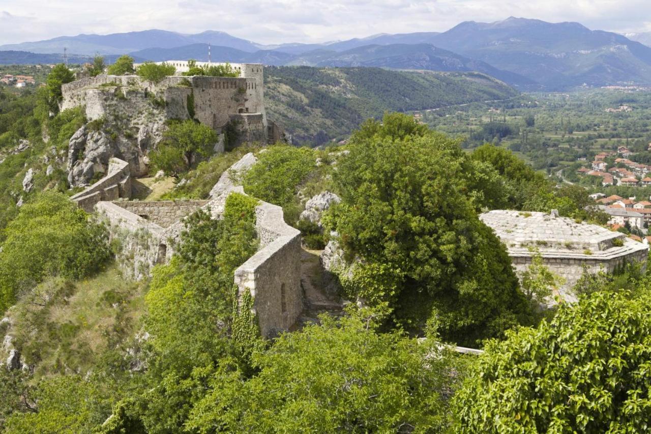 Chez Marthe, Organic Farm Stay Книн Екстер'єр фото