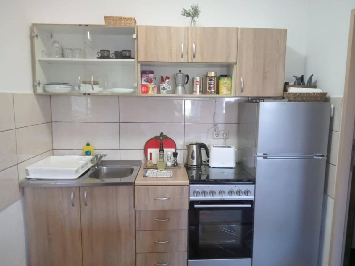Chez Marthe, Organic Farm Stay Книн Екстер'єр фото